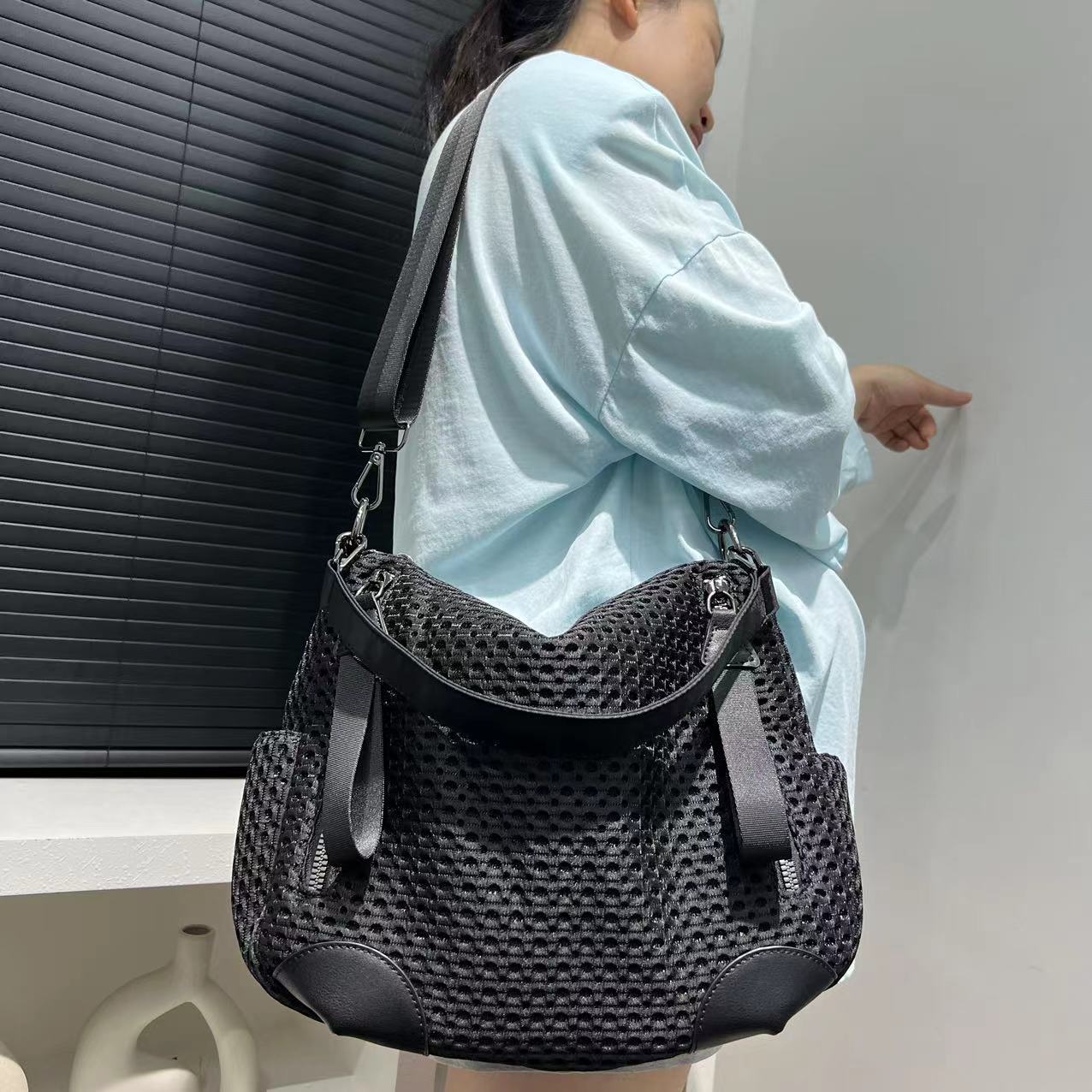 Modieuze neutrale mesh gesplit - Women Bags For Airport recensie en prijs